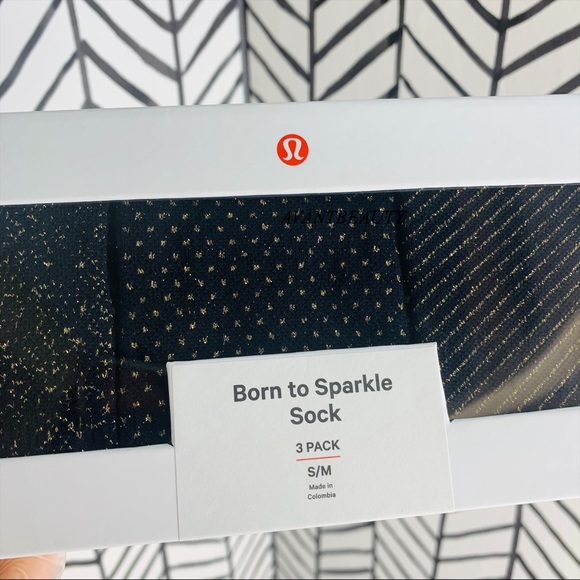 🔸 Lululemon born to sparkle socks black gold S/M - Picture 2 of 8